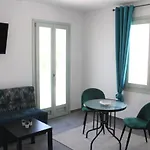 White Element 4* Karterados (Santorini)
