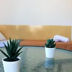 White Element Aparthotel