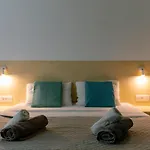 Aparthotel White Element 4*