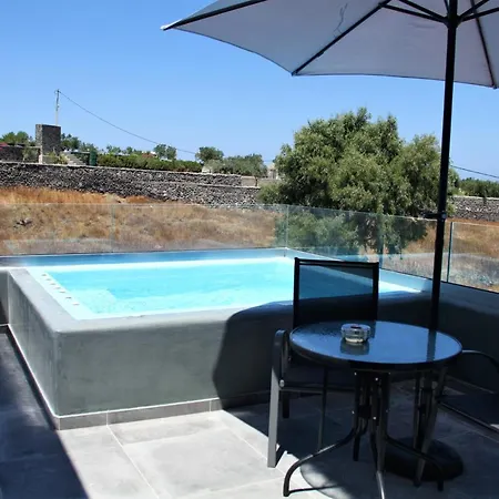 アパートホテル White Element カルテラドス