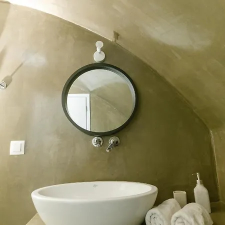 Apart-hotel White Element 4*