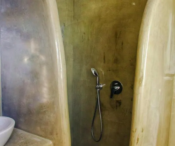 White Element 아파트호텔 카르테라도스