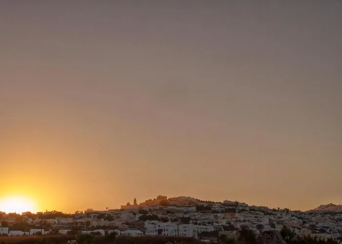 White Element Lägenhetshotell Karterados (Santorini)