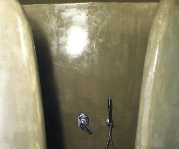 White Element 아파트호텔