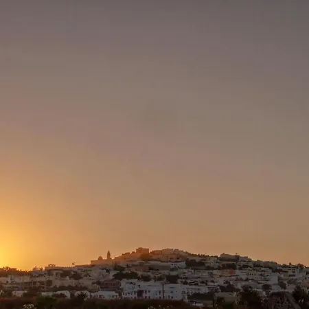 White Element 아파트호텔 카르테라도스