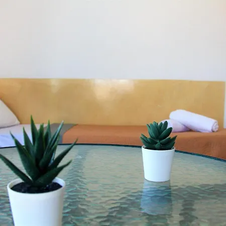 White Element 아파트호텔