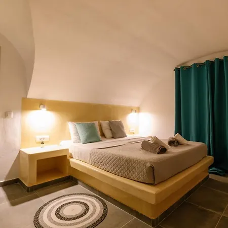 White Element 4* Karterados (Santorini)