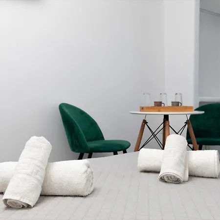 White Element 아파트호텔