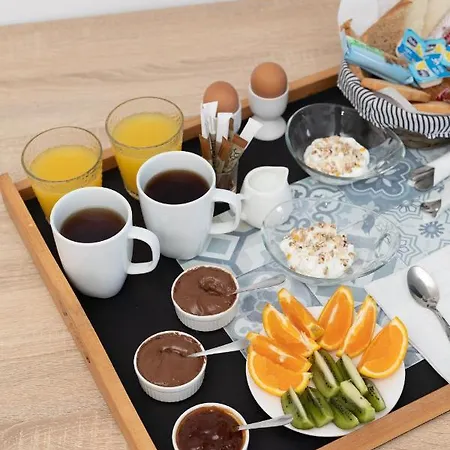 Aparthotel White Element Karterados (Santorini)