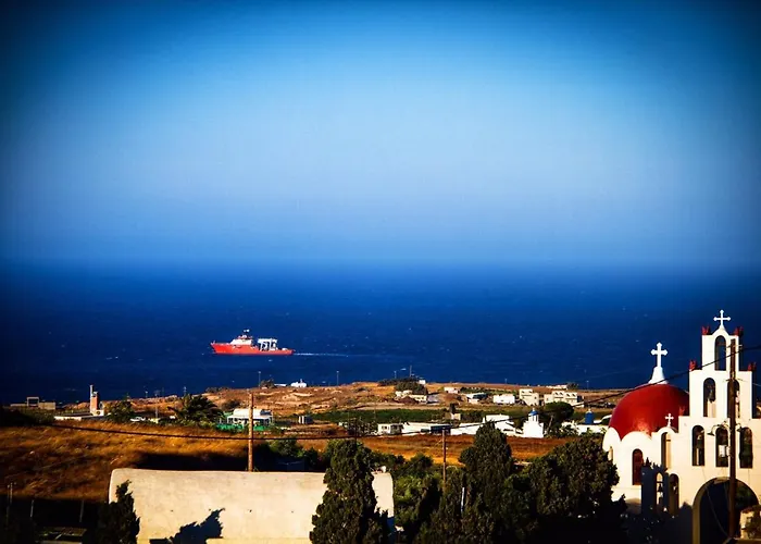 White Element Aparthotel Karterados (Santorini)