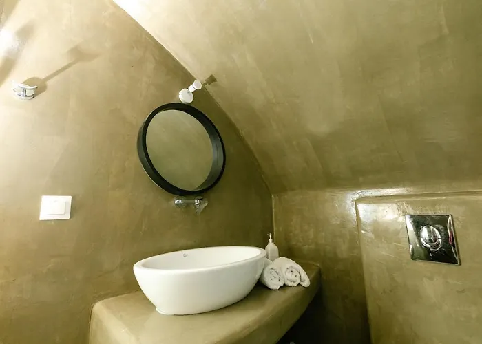 White Element Aparthotel