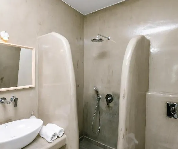 White Element Karterados (Santorini)