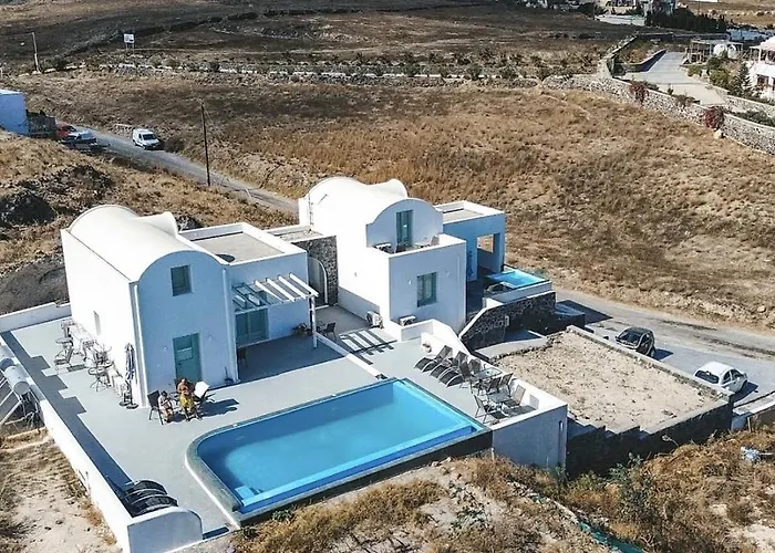 White Element Aparthotel 4*