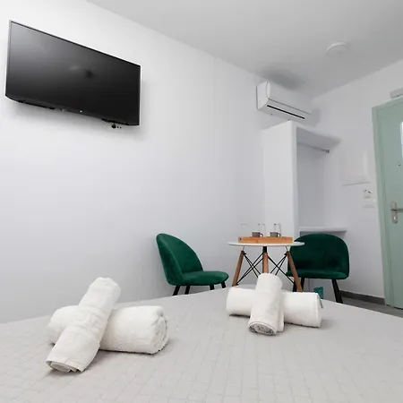 Aparthotel White Element Karterados (Santorini)