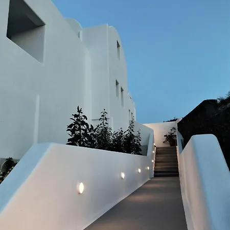 White Element Aparthotel *