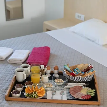 Aparthotel White Element Karterados (Santorini)