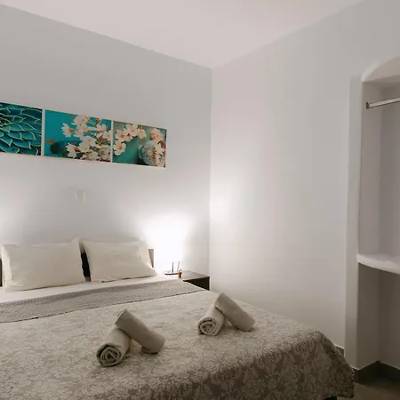 White Element Aparthotel *