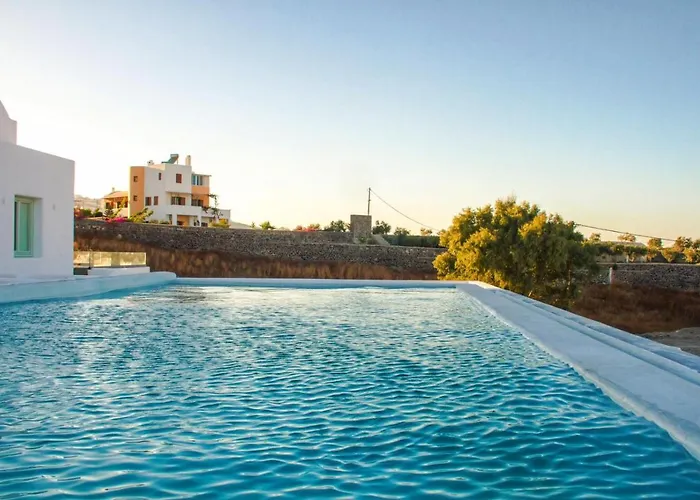 White Element Aparthotel 4*