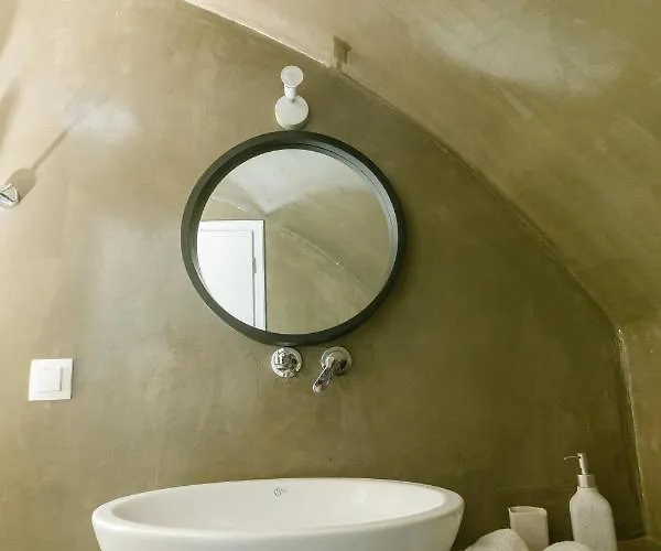 Aparthotel White Element 4*