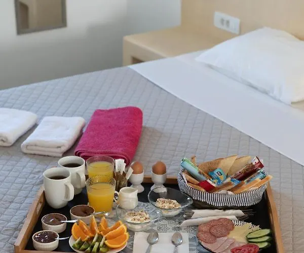 Aparthotel White Element Karterados (Santorini)